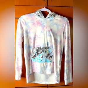 Super soft and fuzzy, kids sweater with sequence❤️